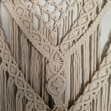 Afbeelding in Gallery-weergave laden, Macramé Wandkleed Bali Vibes
