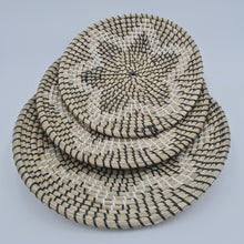 Afbeelding in Gallery-weergave laden, Zeegras Wandschalen Flowers