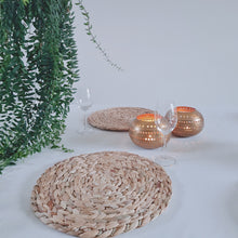 Afbeelding in Gallery-weergave laden, Waterhyacint placemats en onderzetters (set van 6)

